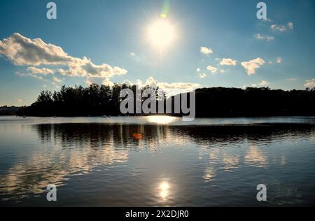 Tramonto sulla laguna Taquaral - Parque Portugal, Campinas, São Paulo Foto Stock