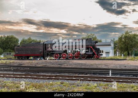 Sortavala, Carelia, Russia - 8 luglio 2023: Stazione ferroviaria di Sortavala (Serdobol). Repubblica di Carelia. Russia Foto Stock