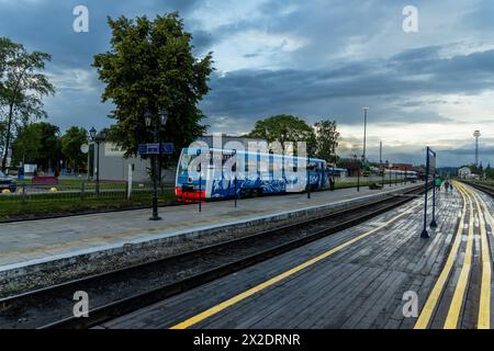 Sortavala, Carelia, Russia - 8 luglio 2023: Stazione ferroviaria di Sortavala (Serdobol). Repubblica di Carelia. Russia Foto Stock