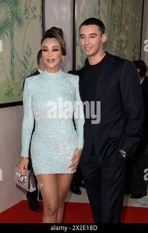 Verona Pooth mit Sohn San Diego Pooth bei der 19. Premio Verleihung des Felix Burda 2024 presso l'hotel Adlon Kempinski. Berlino, 21.04.2024 *** Verona Pooth con il figlio San Diego Pooth alla presentazione 19 del Felix Burda Award 2024 presso l'Hotel Adlon Kempinski Berlin, 21 04 2024 foto:XF.xKernx/xFuturexImagex burda Award 4570 Foto Stock