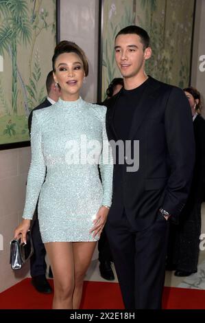 Verona Pooth mit Sohn San Diego Pooth bei der 19. Premio Verleihung des Felix Burda 2024 presso l'hotel Adlon Kempinski. Berlino, 21.04.2024 *** Verona Pooth con il figlio San Diego Pooth alla presentazione 19 del Felix Burda Award 2024 presso l'Hotel Adlon Kempinski Berlin, 21 04 2024 foto:XF.xKernx/xFuturexImagex burda Award 4571 Foto Stock