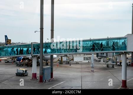 Aeroporto internazionale Jinnah di Karachi all'interno e lounge delle partenze Foto Stock