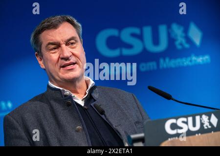 Monaco, Germania. 22 aprile 2024. Markus Söder, presidente del partito CSU, partecipa a una conferenza stampa dopo la riunione del comitato esecutivo CSU. Crediti: Peter Kneffel/dpa/Alamy Live News Foto Stock