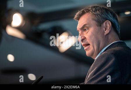 Monaco, Germania. 22 aprile 2024. Markus Söder, presidente del partito CSU, partecipa a una conferenza stampa dopo la riunione del comitato esecutivo CSU. Crediti: Peter Kneffel/dpa/Alamy Live News Foto Stock