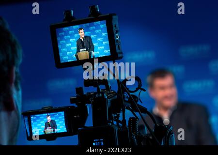 Monaco, Germania. 22 aprile 2024. Markus Söder, presidente del partito CSU, partecipa a una conferenza stampa dopo la riunione del comitato esecutivo CSU. Crediti: Peter Kneffel/dpa/Alamy Live News Foto Stock