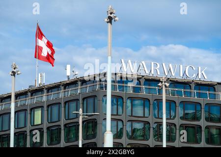 Ginevra, Svizzera - 5 aprile 2024: Warwick moderno business Luxury hotel a Ginevra Foto Stock