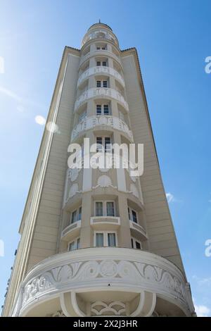 Salvador, Bahia, Brasile - 06 luglio 2019: Veduta della facciata del Fera Palace Hotel in Chile Street. Centro storico della città di Salvador, Bahia. Foto Stock