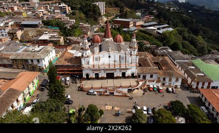 Concordia, Antioquia - Colombia. 26 dicembre 2023. Panorama aereo dei droni del comune, fondato il 18 giugno 1848 Foto Stock