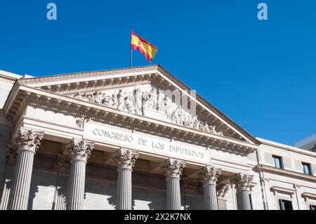 Dettaglio del Congreso de los Diputados facciata. Madrid, Spagna. Foto Stock