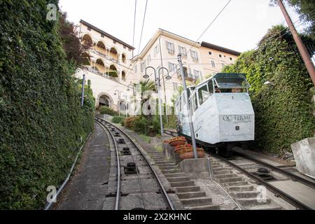 Stazione superiore della funicolare di Bergamo (funicolare di Bergamo) che collega città bassa e città alta nel centro storico di Berga Foto Stock