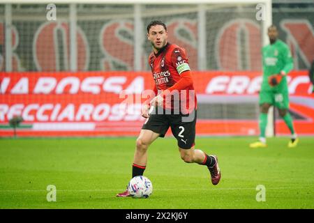 Milano, Italie. 22 aprile 2024. Davide Calabria (AC Milan) durante la partita di campionato italiano di serie A tra AC Milan e FC Internazionale il 22 aprile 2024 allo stadio San Siro di Milano, Italia - Photo Morgese-Rossini/DPPI Credit: DPPI Media/Alamy Live News Foto Stock