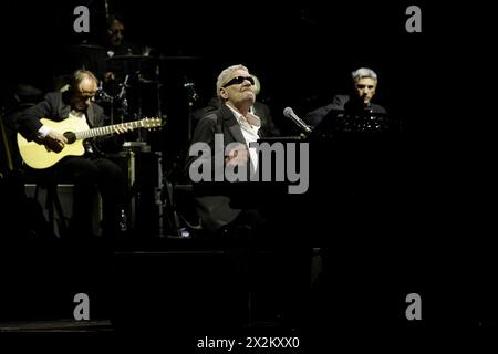 Paolo Conte in concerto al Teatro Arcimboldi di Milano 17/06/2022 Foto Stock