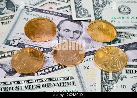 Dollaro STATUNITENSE, diverse Goldmünzen, Symbolfoto Gold, Geldanlage, Währung Foto Stock