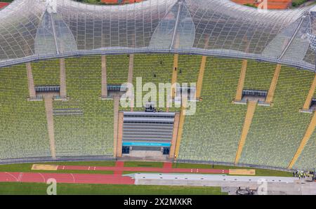 DAS Münchner Olympiastadion War 1972 Austragungsstätte für die olympischen Sommerspiele in der Landeshauptstadt. Es Hat eine Kapazität von 69'250 Zusc Foto Stock