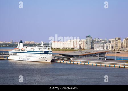 SAN PIETROBURGO - 19 LUGLIO: Traghetto da crociera Princess Maria, attraccato al porto di St Petersburg, 19 luglio 2011, St Pietroburgo, Russia. Questo traghetto è di proprietà di Foto Stock