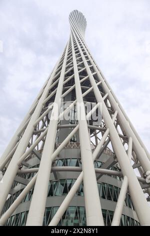 GUANGZHONG - Nov 25: Guangzhou Canton TV Tower, Nov 25, 2011, Guangzhou, Cina. È diventato operativo il 29 settembre 2010. È la struttura più alta del Chin Foto Stock