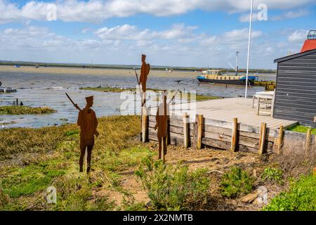 Opere d'arte commemorativa della guerra a West Mersea, nell'isola di Mersea nell'Essex Foto Stock