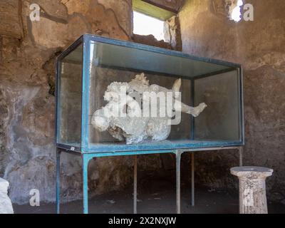 Resti fossili umani di Pompei nella regione Campania d'Italia Foto Stock