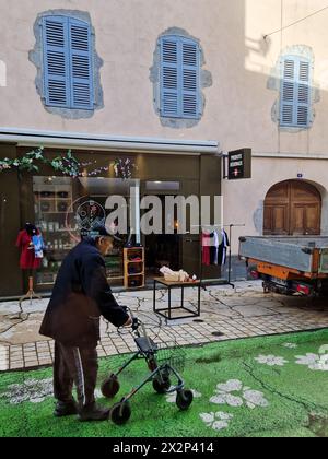 Vista sul villaggio, Thônes, alta Savoia, Francia Foto Stock