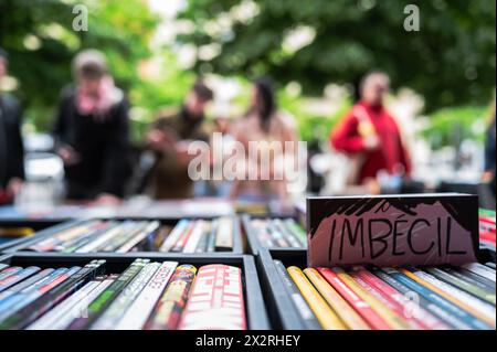 Libri sul Paseo Independencia durante la celebrazione del giorno di San Giorgio (San Jorge) a Saragozza, Aragona, Spagna Foto Stock