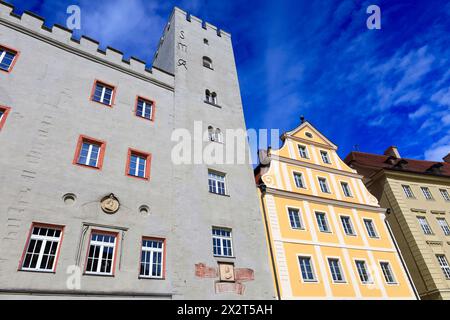 Germania, Baviera, Ratisbona, facciate degli edifici della città vecchia intorno a Haidplatz Foto Stock