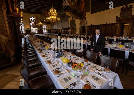 09.02.2024, Brema, Brema, Germania - 480° Schaffermahlzeit nel Municipio superiore. Per quasi 500 anni, 100 capitani, 100 Schaffer e 100 ospiti Foto Stock