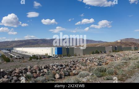 Sparks, Nevada, Stati Uniti. 19 aprile 2024. Vista generale di un centro di evasione Walmart. Il centro di evasione Walmart aiuta i venditori a memorizzare, gestire e spedire i loro prodotti. I centri di evasione Walmart sono simili a quelli di Amazon Fulfillment by Amazon per rimanere competitivi. (Credit Image: © Gabe Ginsberg/SOPA Images via ZUMA Press Wire) SOLO PER USO EDITORIALE! Non per USO commerciale! Foto Stock