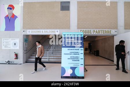 Parigi, Francia. 18 aprile 2024. La foto scattata il 18 aprile 2024 mostra una vista dall'interno dell'Adidas Arena a porte de la Chapelle a Parigi, Francia. Crediti: Gao Jing/Xinhua/Alamy Live News Foto Stock