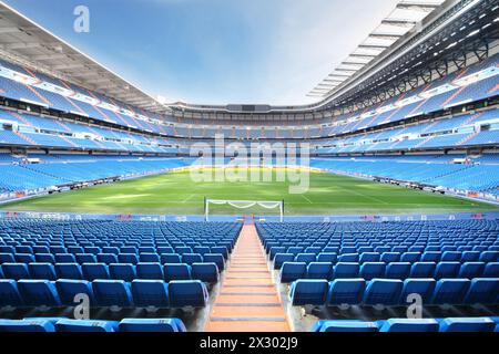 MADRID - 8 MARZO: Stadio vuoto Santiago Bernabeu - arena della squadra di calcio Real Madrid, l'8 marzo 2012 a Madrid, Spagna. Squadra di calcio spagnola Real Mad Foto Stock