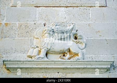 Rovine di un antico insediamento sopra la città montenegrina di Risan Foto Stock