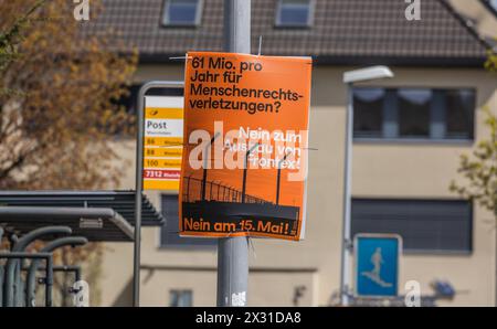 Ein Abstimmungsplakat wirbt für ein nein zur Übernahme der EU-Verordnung über die Europäische Grenz- und Küstenwache. DAS Schweizer Stimmvolk wird AM Foto Stock