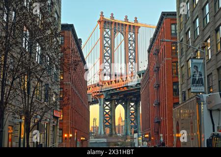 Geografia / viaggi, Stati Uniti, New York, New York City, vista da Washington Street sul ponte di Manhattan, ULTERIORI DIRITTI-AUTORIZZAZIONE-INFO-NON-DISPONIBILI Foto Stock