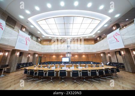 MOSCA - APR 17: Sala conferenze della Borsa di Mosca il 17 aprile 2013 a Mosca, Russia. Foto Stock