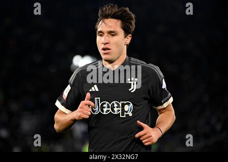 Federico Chiesa della Juventus FC guarda durante la semifinale di Coppa Italia tra SS Lazio e Juventus FC allo stadio Olimpico di Roma (Italia), 23 aprile 2024. Foto Stock