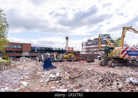 Demolizione del centro amministrativo, parcheggio del centro amministrativo e biblioteca Crewe, Crewe Cheshire Regno Unito Foto Stock