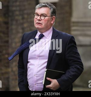 Londra, Regno Unito. 24 aprile 2024. Iain Stewart, deputato conservatore per Milton Keynes South visto a Downing Street nel suo pomeriggio. Crediti: Imageplotter/Alamy Live News Foto Stock