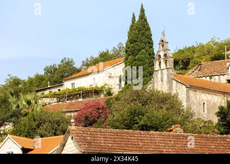 Perast, Montenegro, ospita sul lungomare dell'antica città Foto Stock