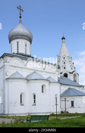 La costruzione del monastero della Santissima Trinità Danilov, monastero maschile ortodosso a Pereslavl-Zalesskiy Foto Stock