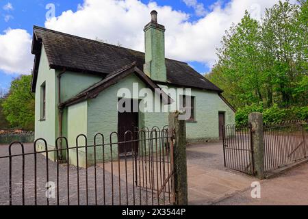 Maestir Victorian School (originaria di Lampeter) St Fagans, National Museum of History, Cardiff, South Wales, Regno Unito. Preso nell'aprile 2024 Foto Stock