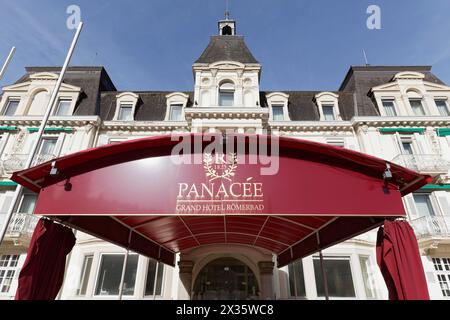 Panacee Grand Hotel Roemerbad, hotel tradizionale dal 1824, città termale Badenweiler, Markgraeflerland, Foresta Nera, Baden-Wuerttemberg, Germania Foto Stock