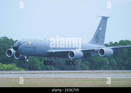 Sanford, Florida, Stati Uniti, 21 aprile 2024, KC-135 Stratotanker durante l'Orlando Air Show del 2024 all'Aeroporto Internazionale di Orlando, Sanford. (Foto Cre Foto Stock