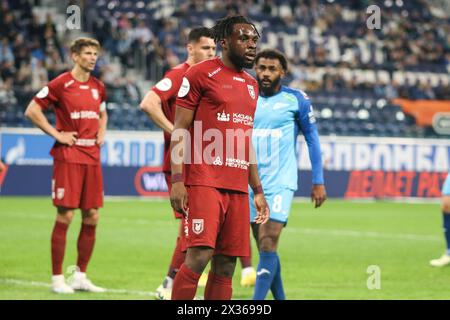 San Pietroburgo, Russia. 24 aprile 2024. Ugochukwu Iwu (6) di Rubin visto durante la partita di calcio della Premier League russa tra Zenit San Pietroburgo e Rubin Kazan alla Gazprom Arena. Punteggio finale; Zenit 0:2 Rubin. Credito: SOPA Images Limited/Alamy Live News Foto Stock