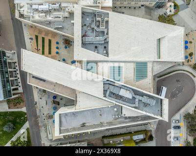 Vista aerea del locale musicale Loft e dell'edificio futuristico dell'Università della California di San Diego Foto Stock