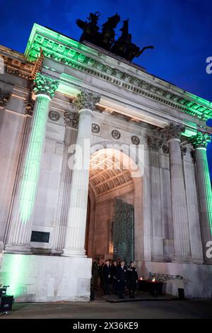 Il Duca di Edimburgo partecipa al servizio all'alba in commemorazione dell'Anzac Day all'Australia Memorial presso Hyde Park Corner a Londra. Data foto: Giovedì 25 aprile 2024. Foto Stock
