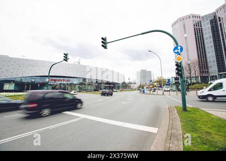 Ein Ampelausfall in der Essener Innenstadt, am Limbecker Platz. *** Un guasto al semaforo nel centro di Essen, a Limbecker Platz Foto Stock