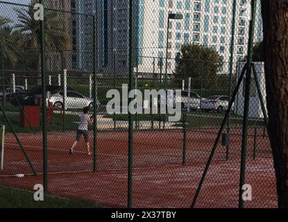 Campi da tennis al Chedi Hotel 5 stelle Luxury Resort Muscat Oman Foto Stock