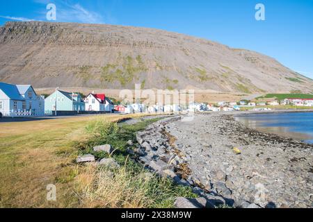 Città di Patreksfjordur, nei westfjords dell'Islanda Foto Stock