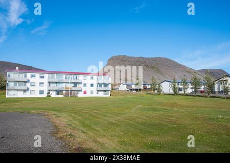 Città di Patreksfjordur, nei westfjords dell'Islanda Foto Stock