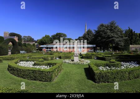 Fiori primaverili a Ayscoughfee Hall e giardini; Spalding Town; Lincolnshire; Inghilterra; Regno Unito Foto Stock