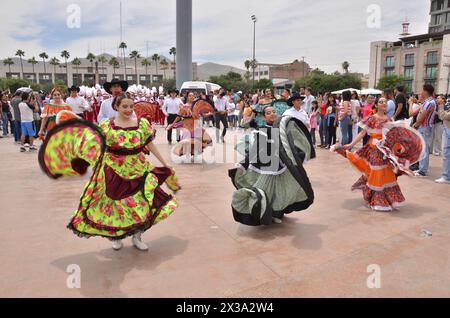 TORREON, COAHUILA, MESSICO; 8 aprile 2024 torreon City festival nel giorno dell'eclissi totale Foto Stock